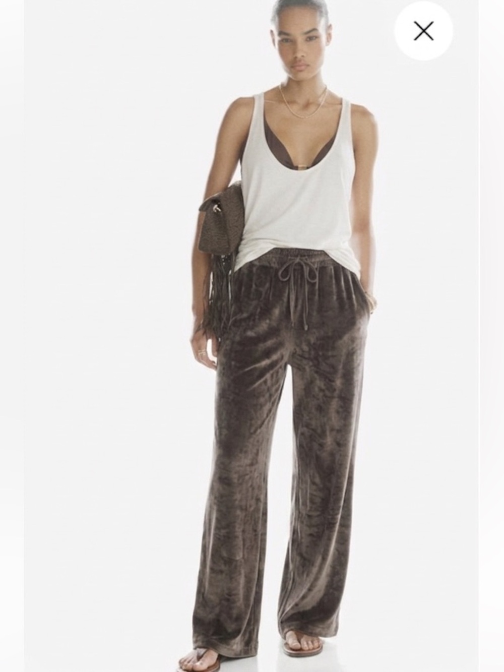 H&M Velvet Wide-Leg Drawstring Pants - Dark Brown
7